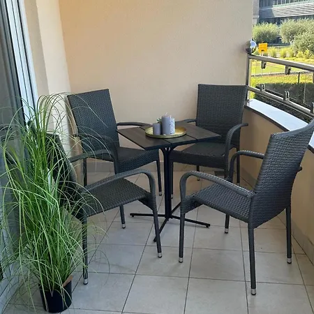 Zaynsroom * Crveni Vrh